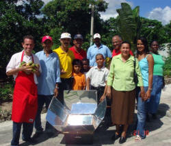 Kevin Adair (left) hopes to distribute an additional 300 
Global Sun Ovens in the Dominican Republic and Haiti by mid-2010 (photo:
 Kevin Adair)