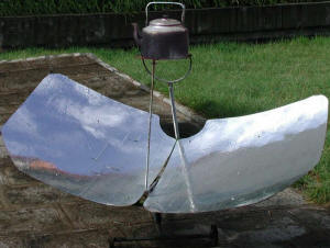 A common butterfly style Chinese solar cooker